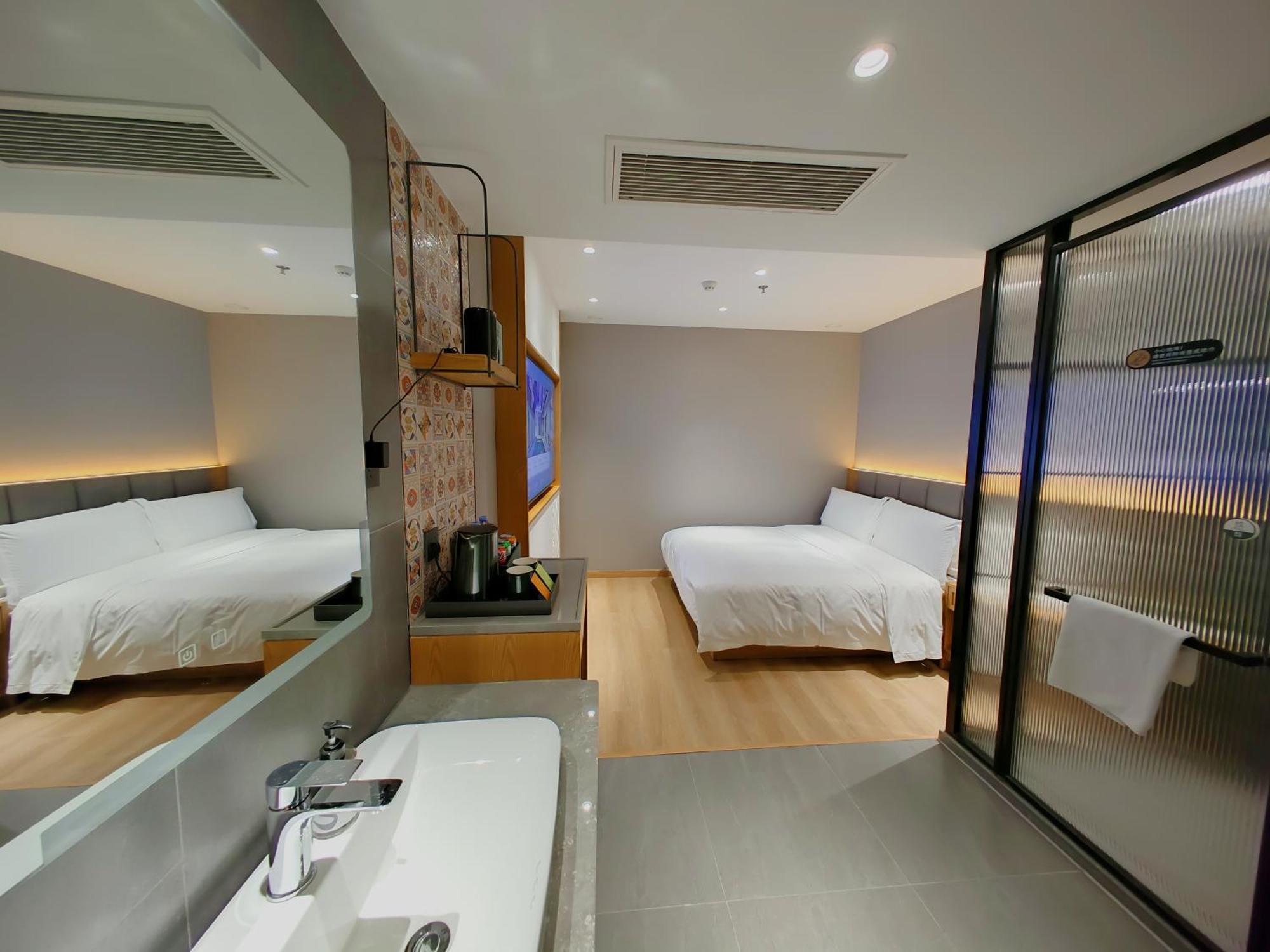 True Go Hotel - Shanghai Jing'An Temple Nanjing West Road Zewnętrze zdjęcie